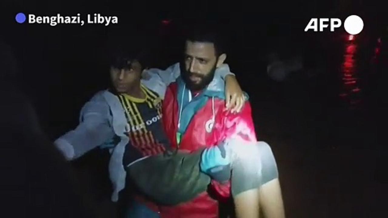 Red Crescent rescue people from floods in eastern Libya