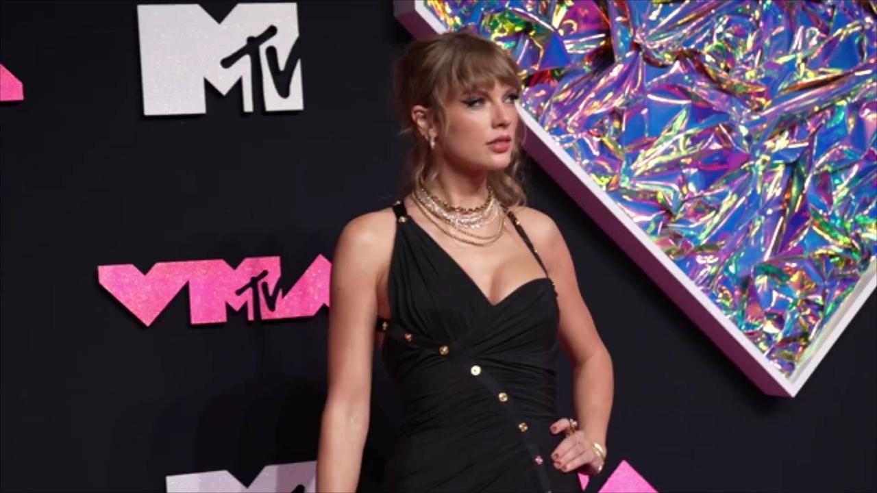 Taylor Swift Dominates the 2023 MTV VMAs