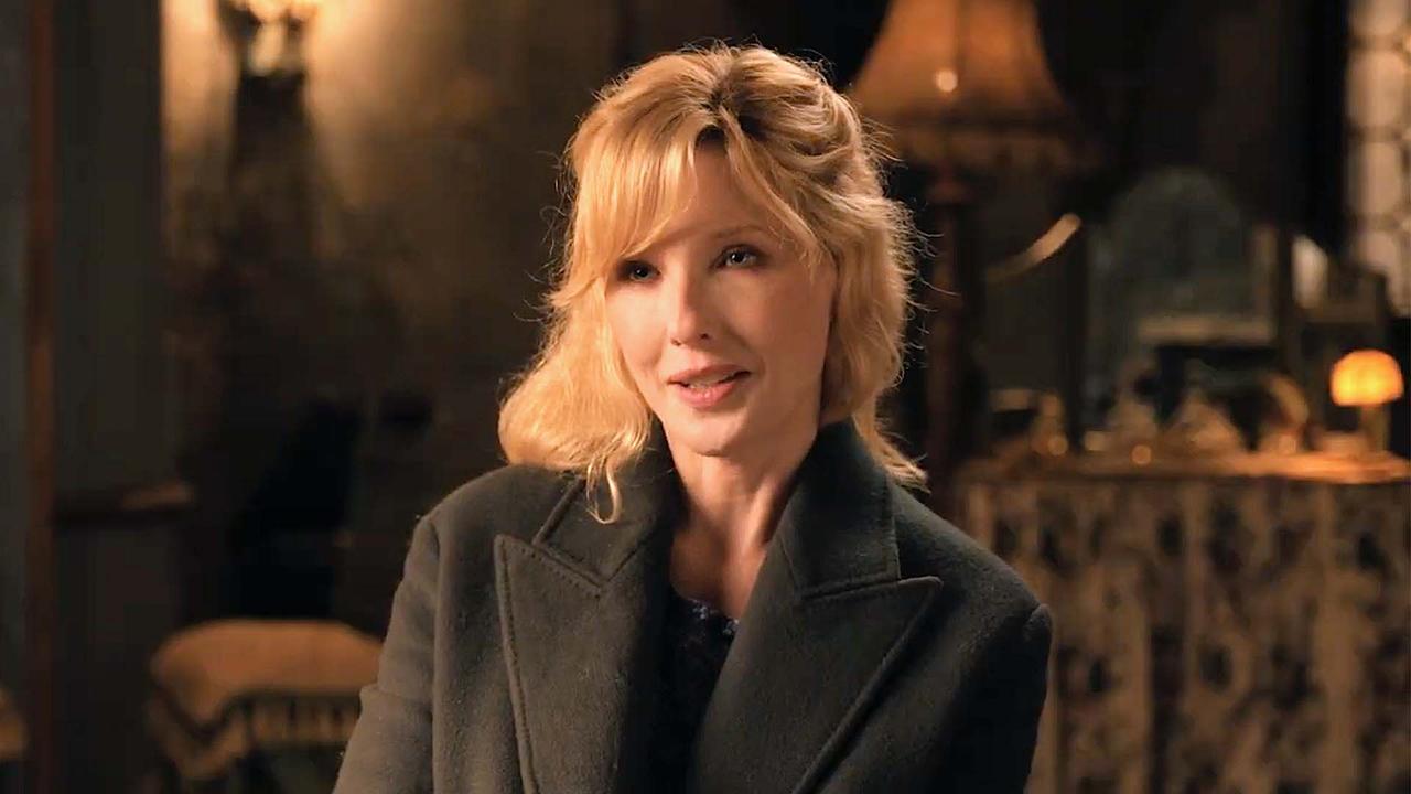 Kelly Reilly Has Your Inside Look at A Haunting In Venice