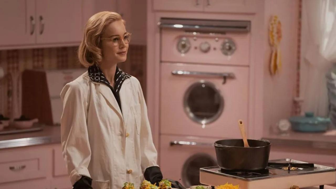 'Lessons in Chemistry' Trailer: Brie Larson Challenges Women's Stereotypes In the 1950s | THR News Video