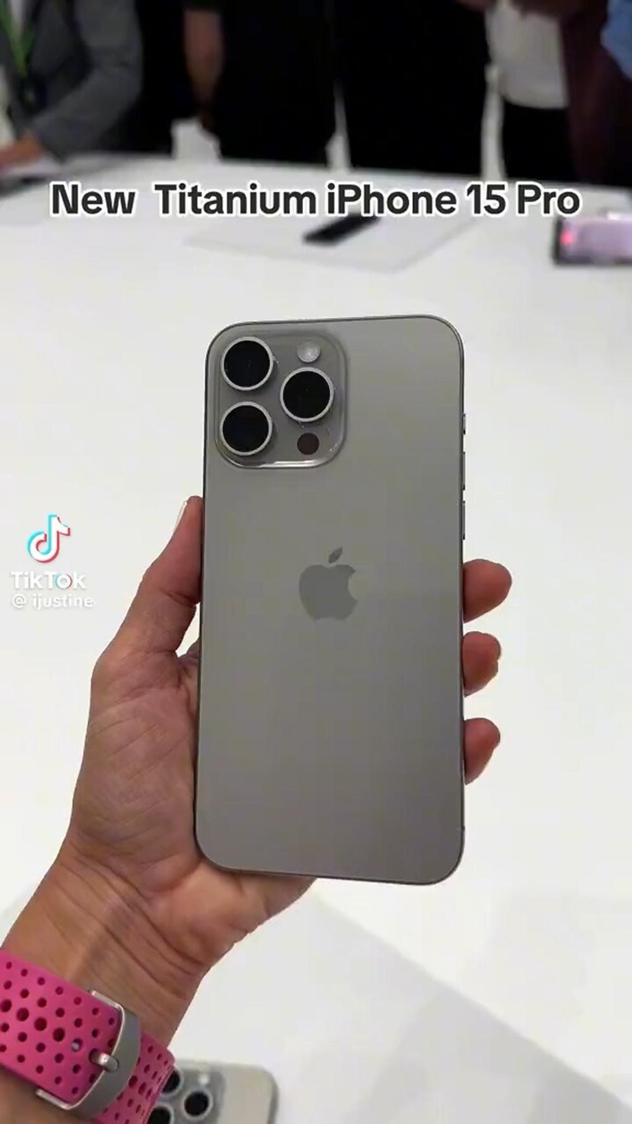 iPhone 15pro and pro max - One News Page VIDEO