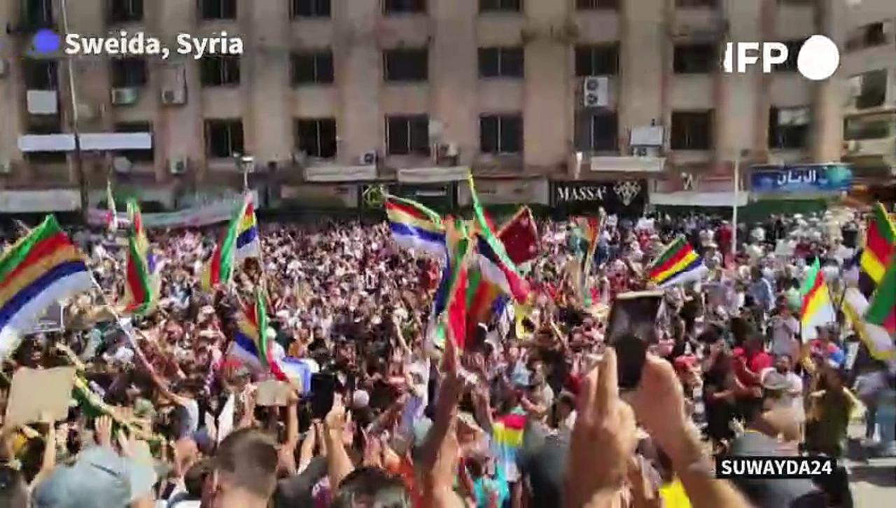 Thousands rally against regime in southern Syrian city of Sweida