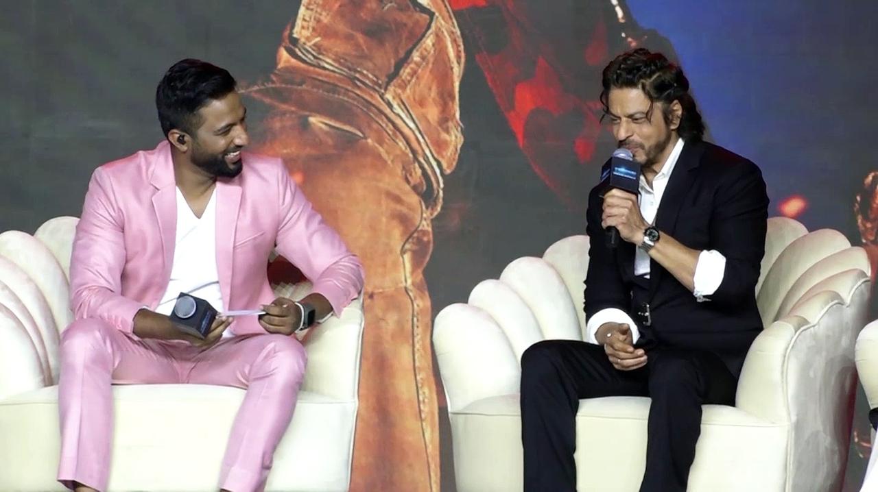 SRK, Vijay Sethupathi heaps praises on each other