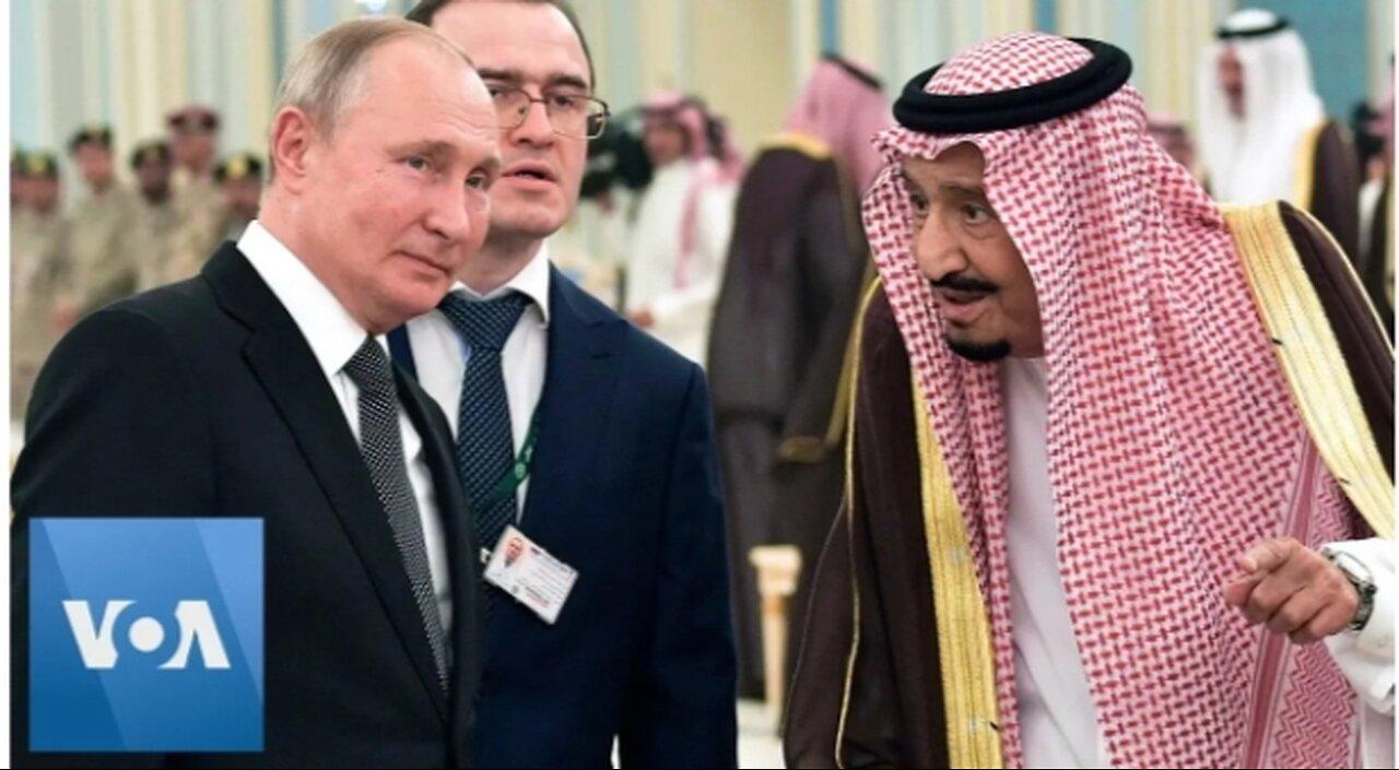 Russia President Putin Welcomed to Saudi Arabia by King Salman