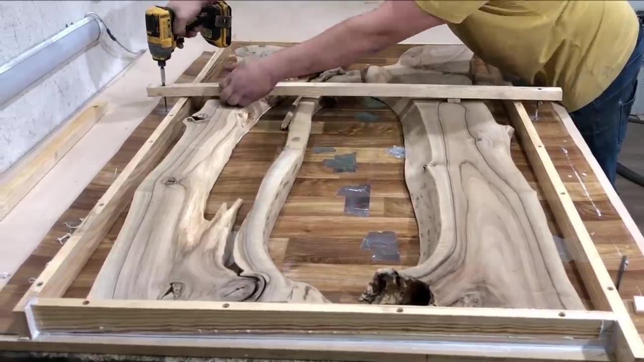 Building a Stunning DIY Walnut and Epoxy Table One News Page VIDEO