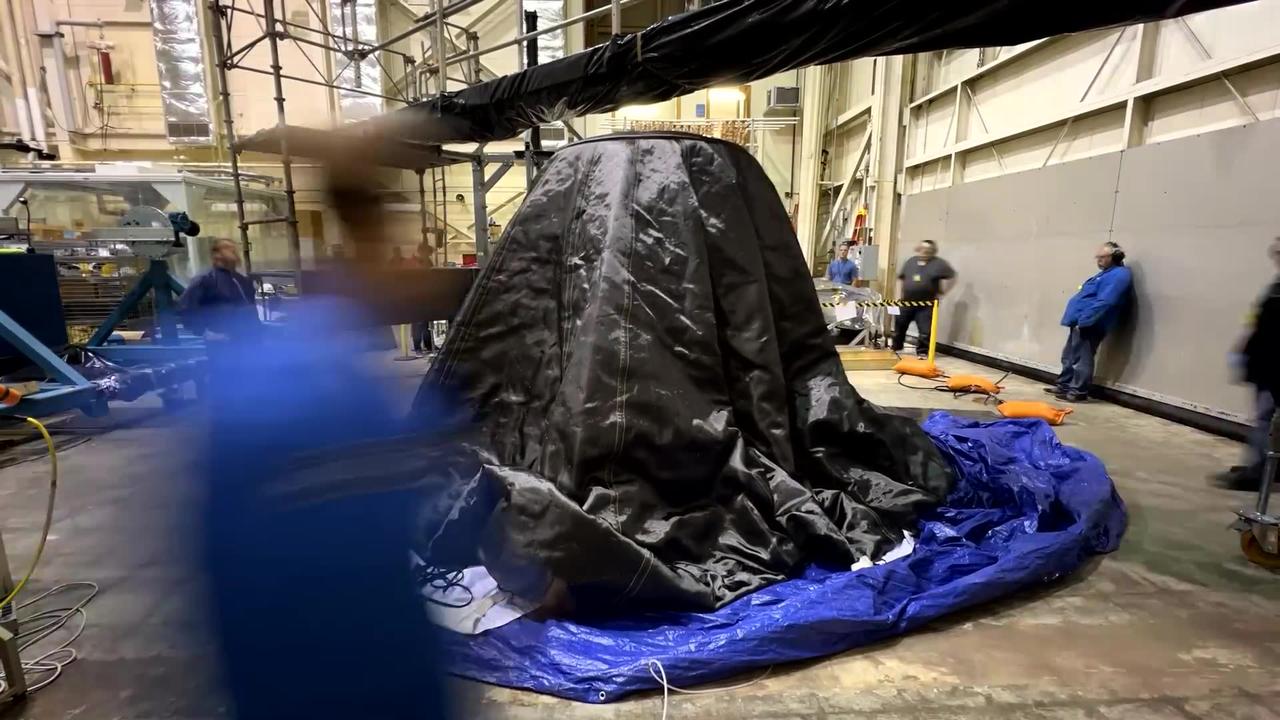 How do spacecraft slow down in the vacuum One News Page VIDEO