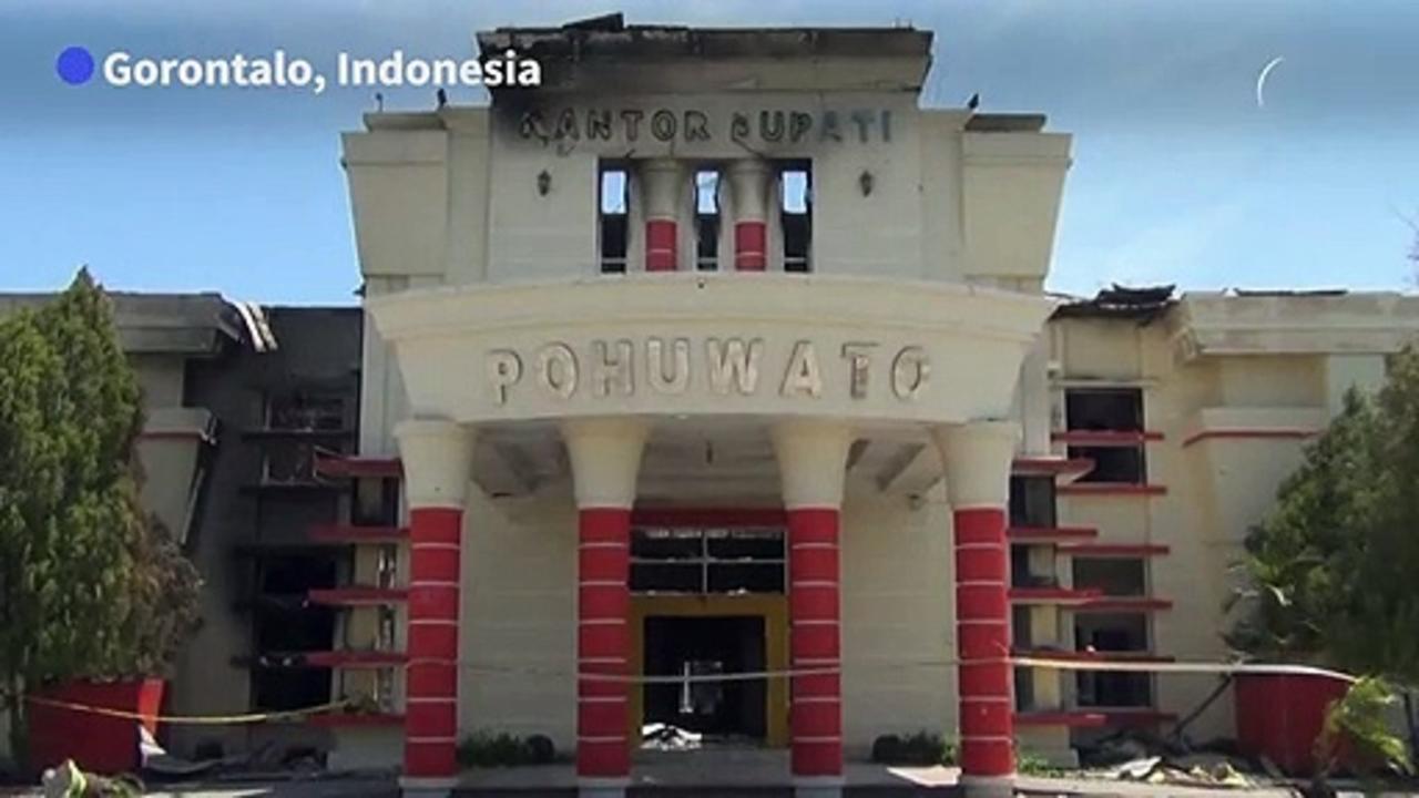 Protesters in Indonesia set fire to mayor's office during demonstration