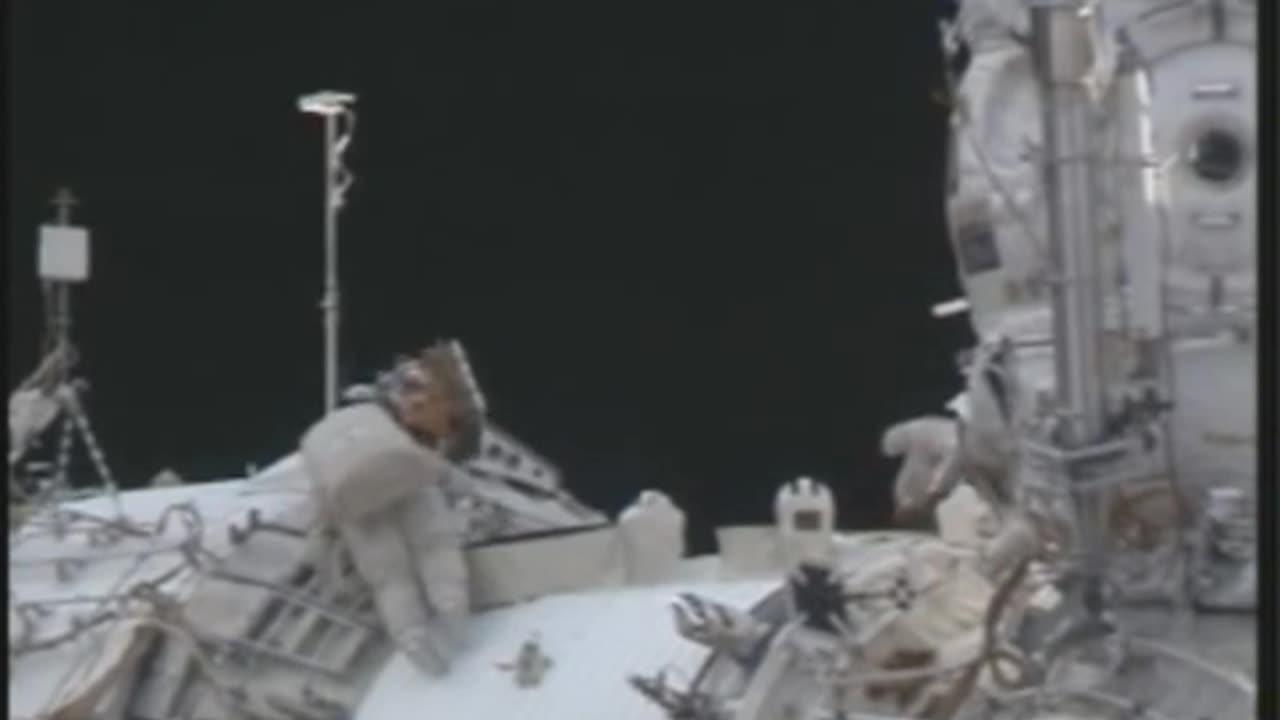 International Space Station Crew Takes a Pre-Christmas Stroll in Space