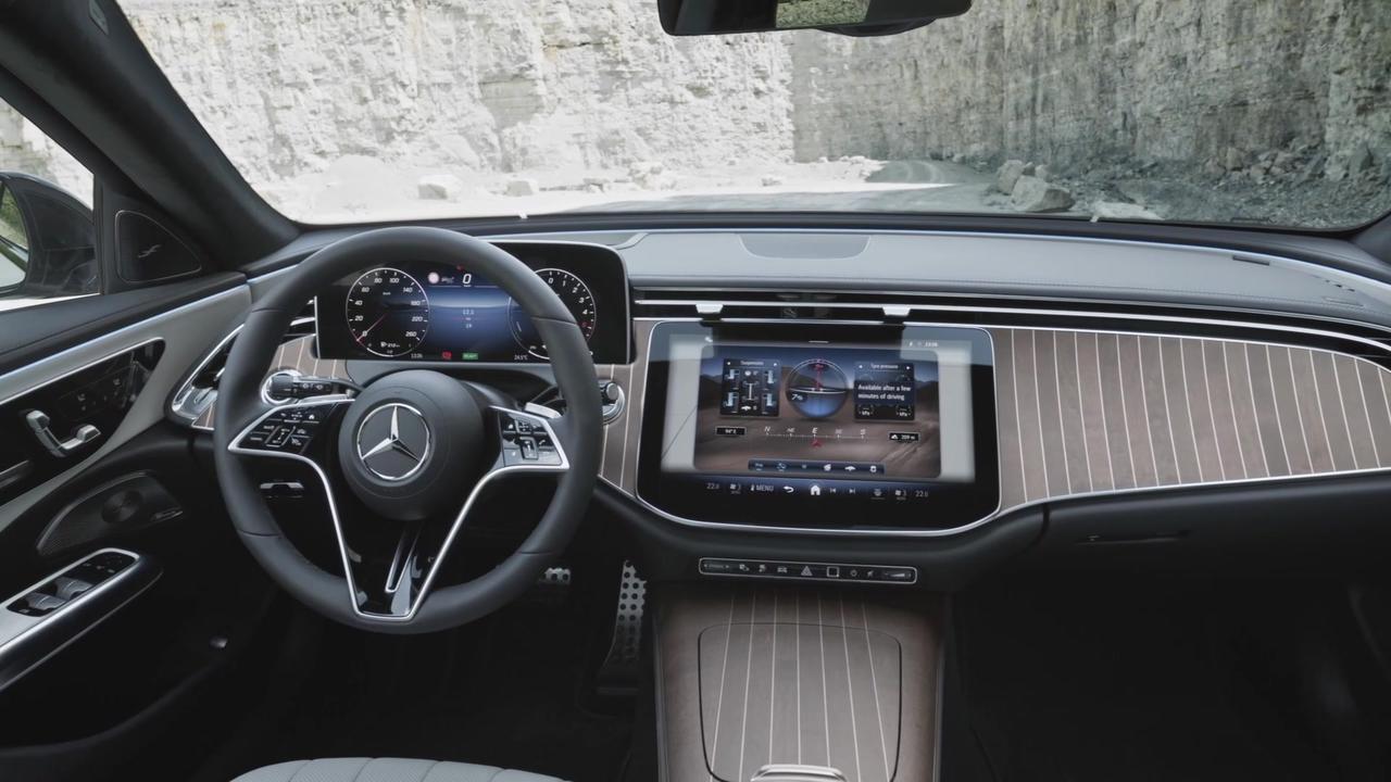 The new Mercedes-Benz E 300 de 4MATIC All-Terrain Interior Design