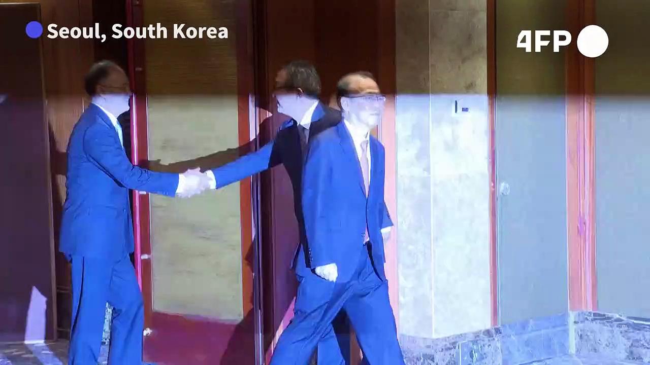 South Korea hosts rare talks with Japan, China diplomats