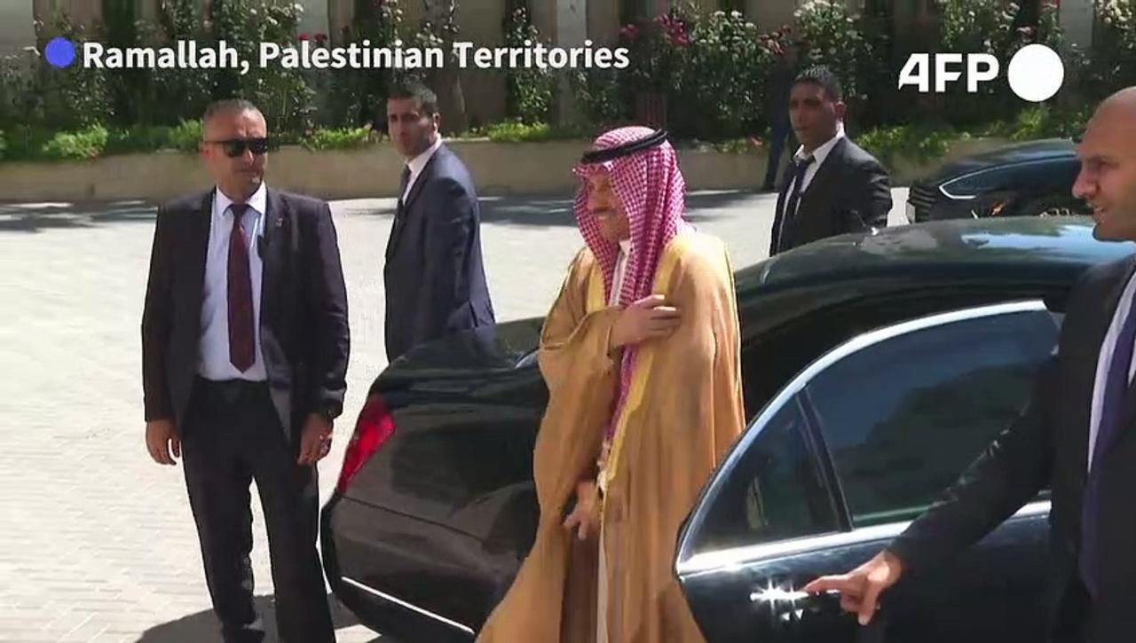 Saudi envoy meets with Palestinian PM Mohammed Shtayyeh in Ramallah