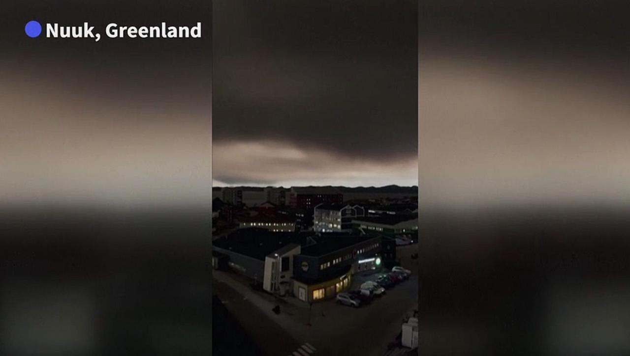 Canadian wildfire smoke darkens skies in Greenland's capital