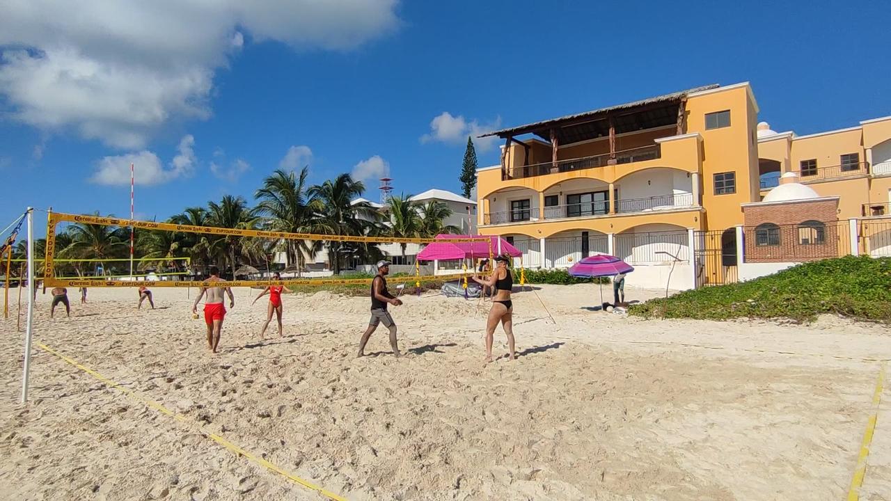 Beach Volleyball Puerto Morelos 093106