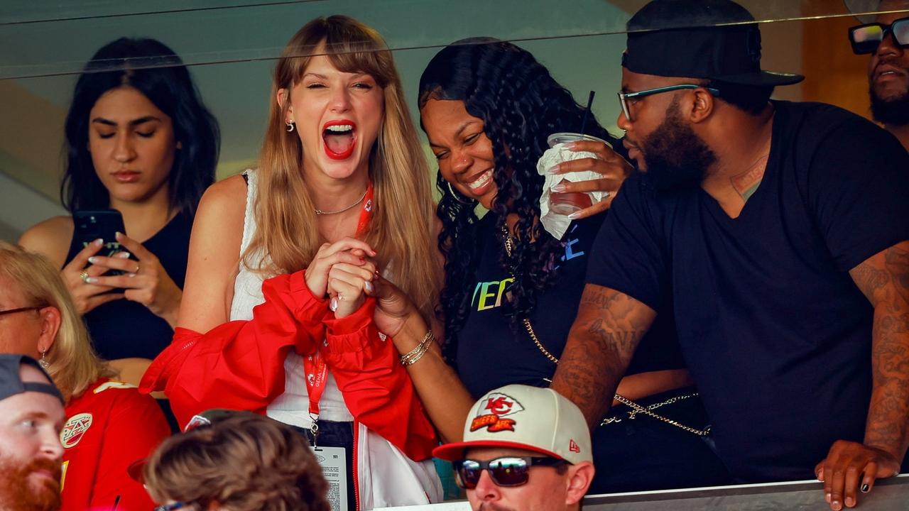 Taylor Swift’s Rumored NFL Connection Boosts Excitement for Sunday’s Game at MetLife