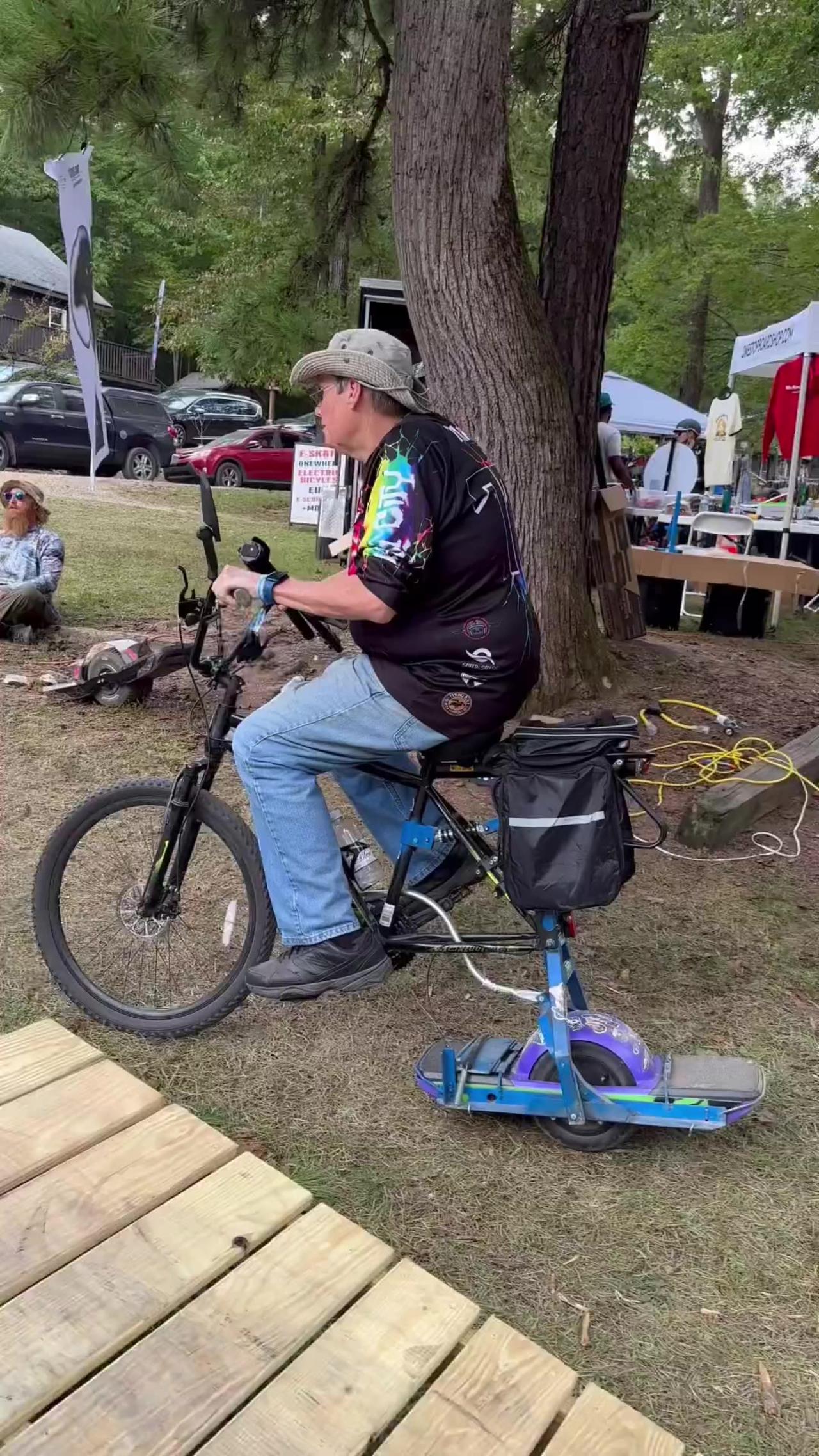 He built a Onewheel-powered bike