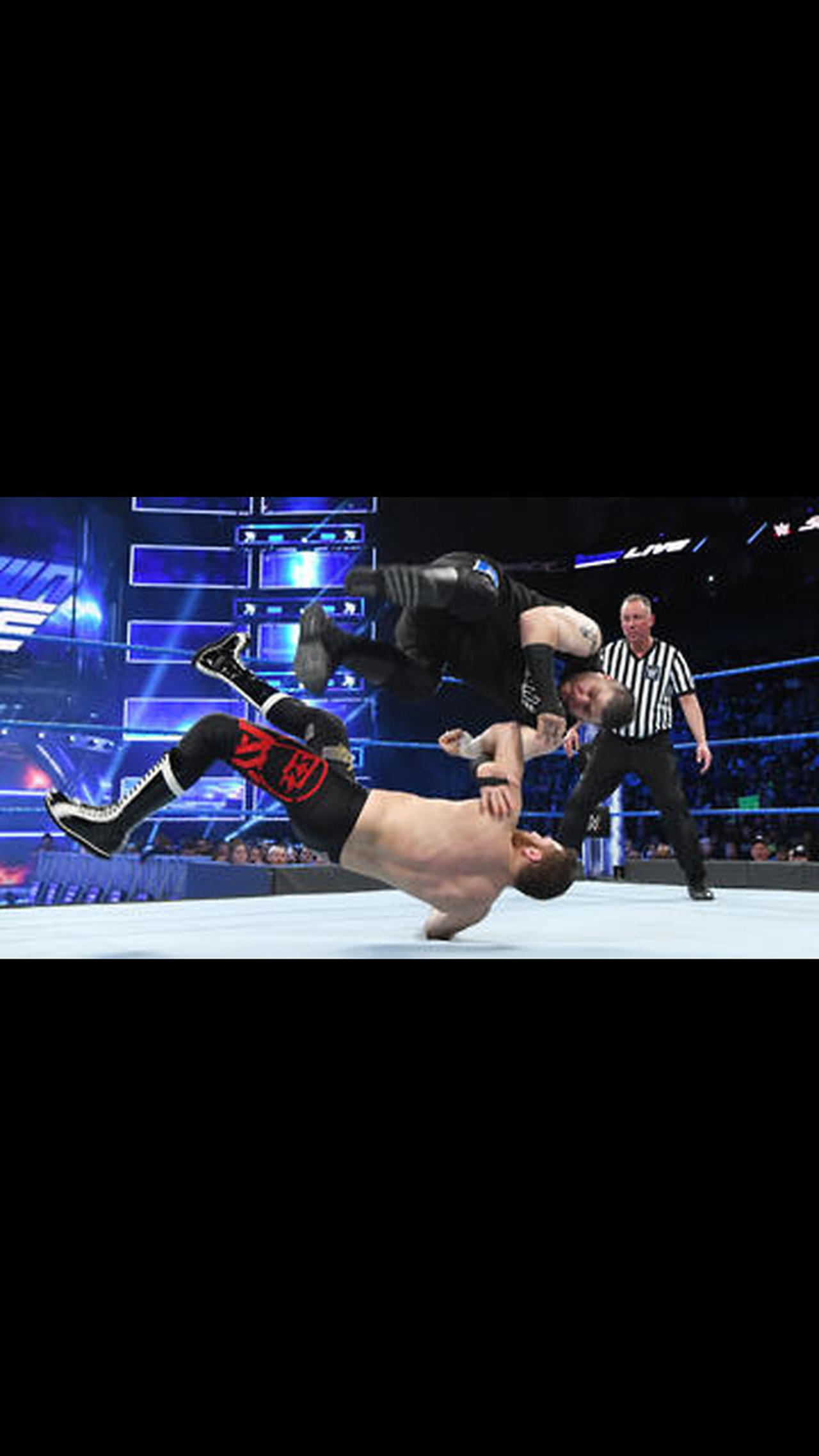 Kevin Owens vs. Sami Zayn - Winner faces WWE Champion AJ Styles at WWE Fastlane