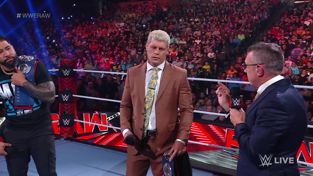 Michael Cole stumps Cody Rhodes with pointed questions about finishing the story