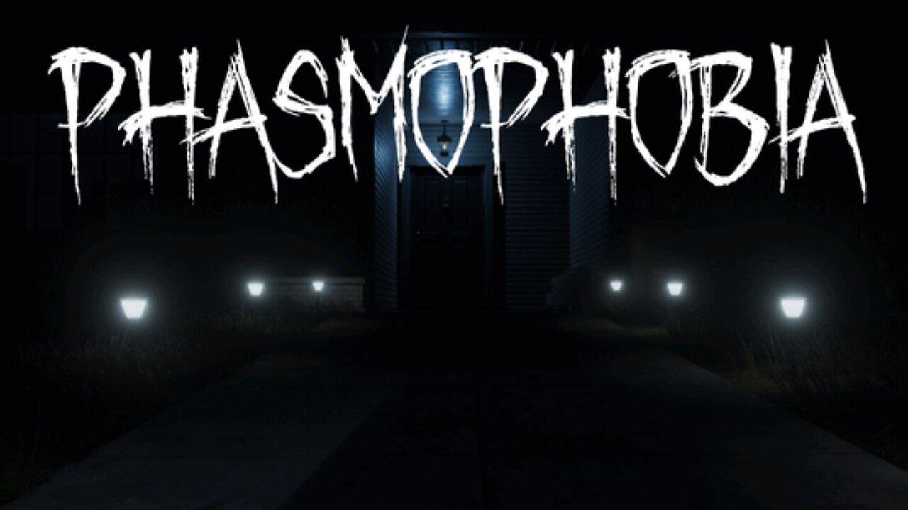 "LIVE" Collab "Phasmophobia" & Friday Trivia Night w/D-Pad Chad & More