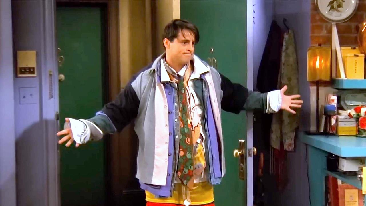 #Friends on #Max 'Chandler's Clothes' Classic Clip