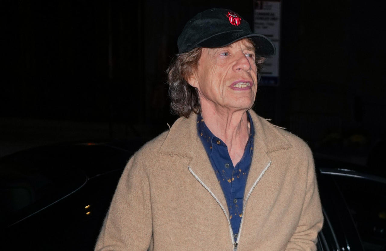 Sir Mick Jagger plays randy fake nun in SNL sketch