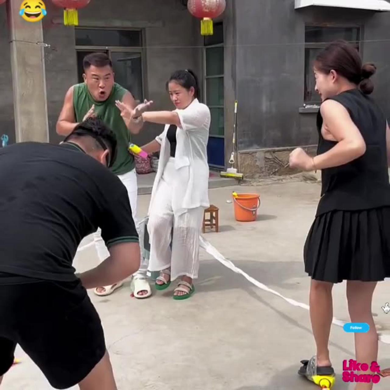 Entertainment video ! Laughter funny ! Most Funny Videos ! Comedy Video ! Viral Chinese Shorts #112