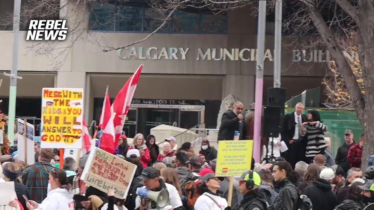 Parents and LGBTQ activists clash at Calgary #1MillionMarch4Children rally