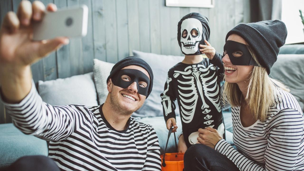 Couples and Baby Costume Ideas That Will Make You the Envy of Everyone!