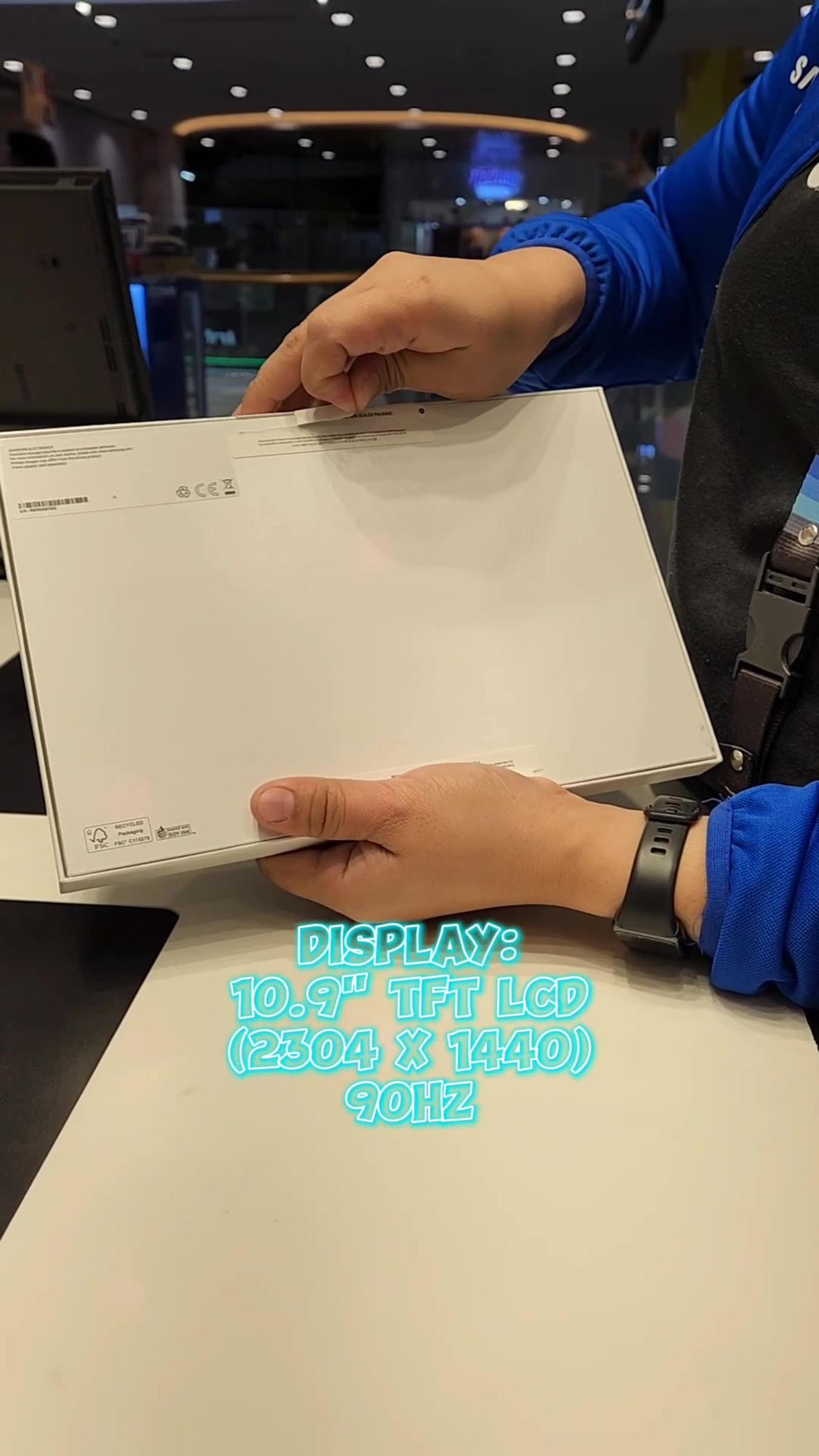 Unboxing Samsung Galaxy Tab S9 FE