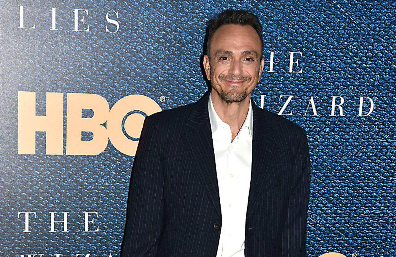 Hank Azaria admits Matthew Perry helped him with sobriety
