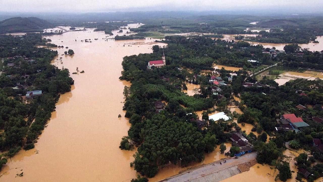 Several dead after flooding and heavy rain in Vietnam