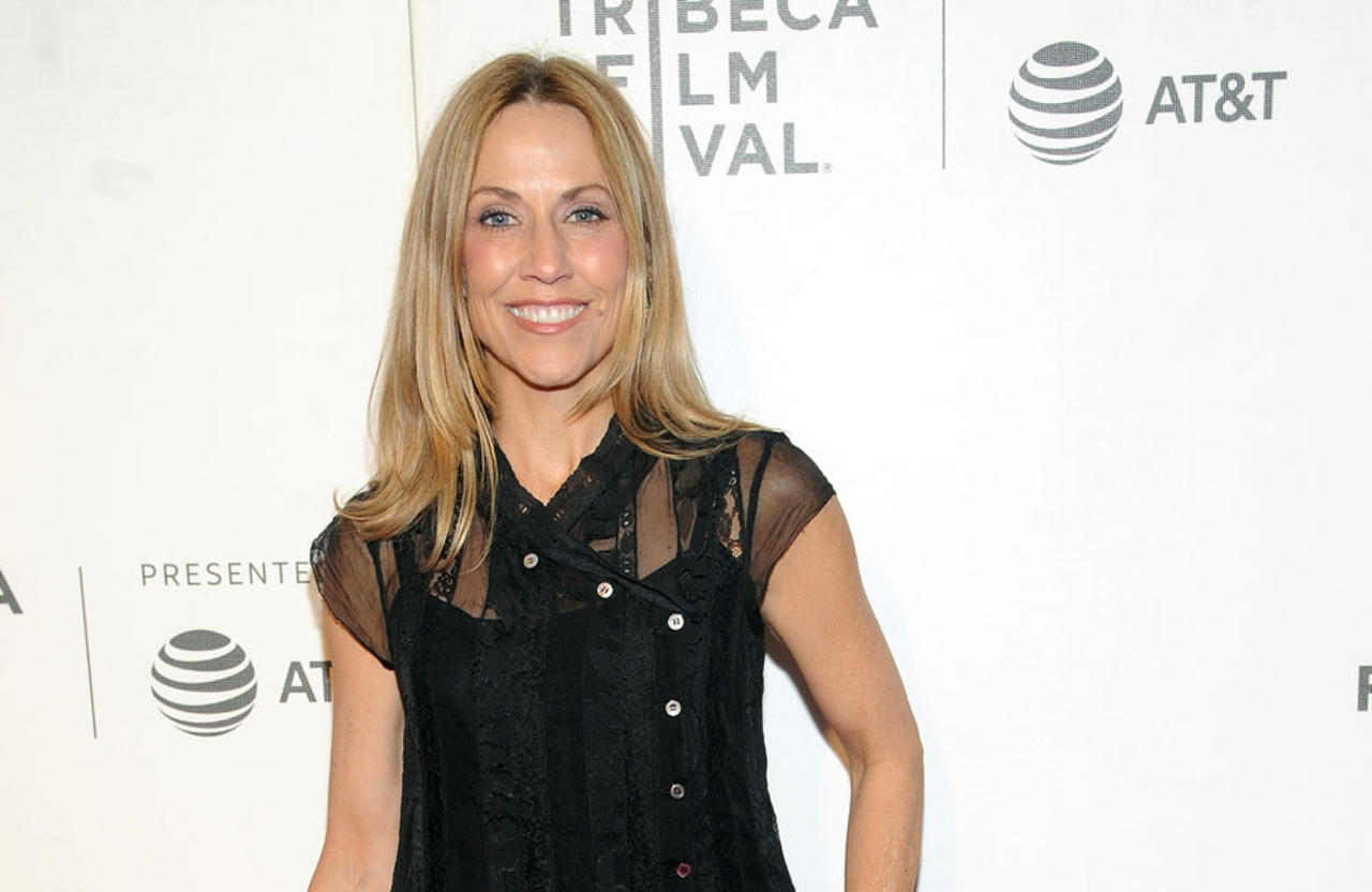 Sheryl Crow is 'really scared' by the use of artificial intelligence in the music industry