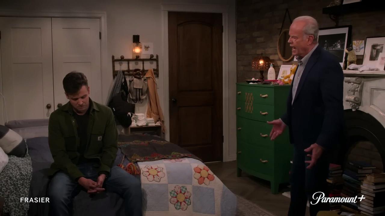 Frasier 1x01 - Frasier And Freddy Talk It Out