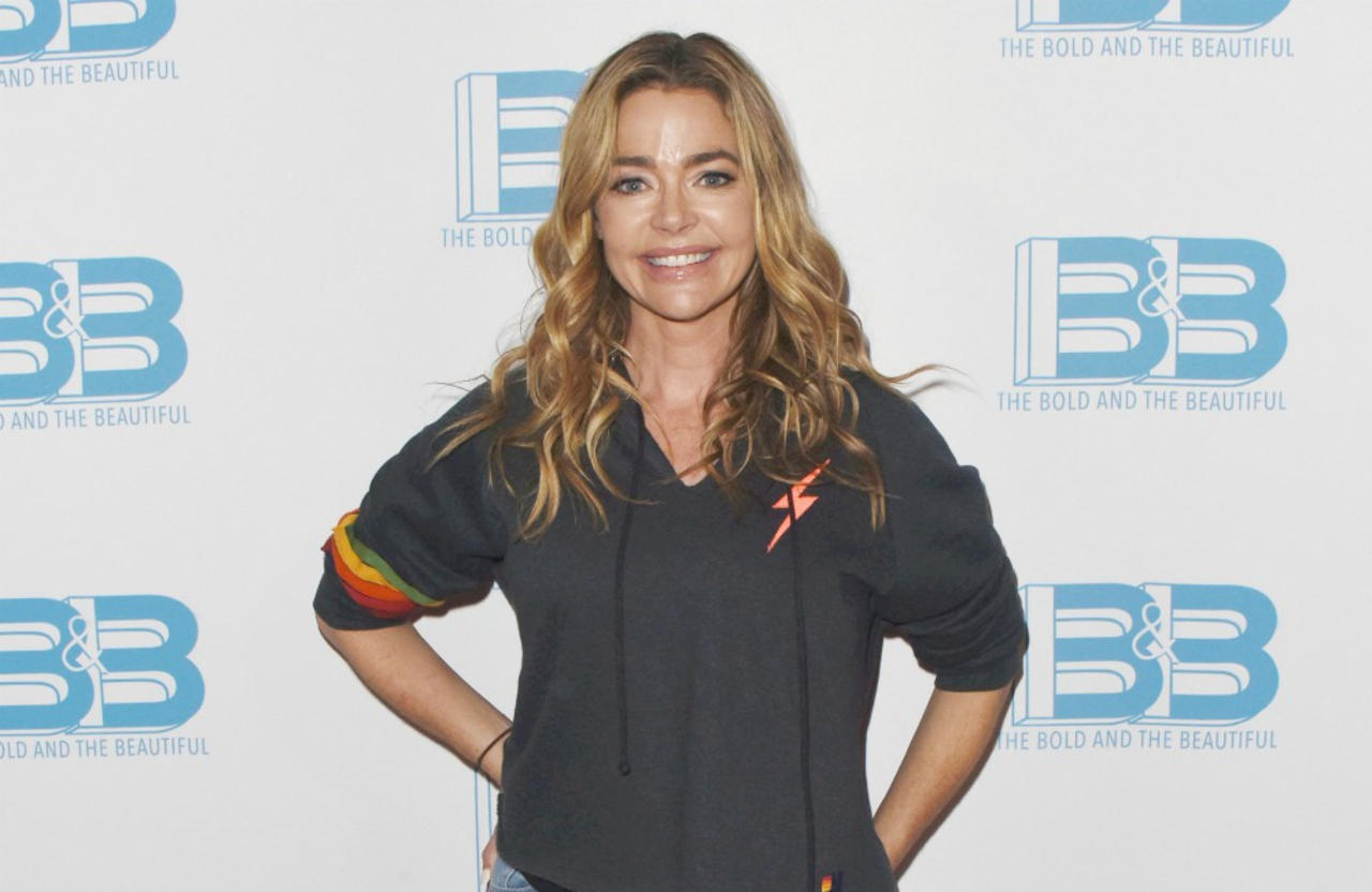 Denise Richards was 'incredibly naive' to Charlie Sheen's addiction when they first met