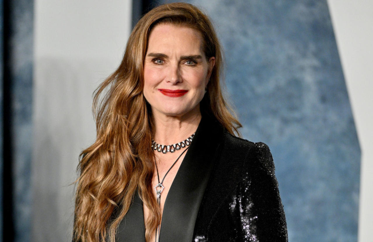 Brooke Shields thought she died when Bradley Cooper ended up with her in an ambulance
