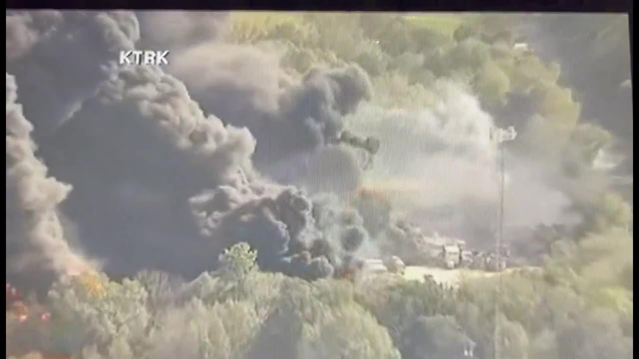 Massive explosion at a chemical plant in Shepherd, Texas, residents ordered to shelter