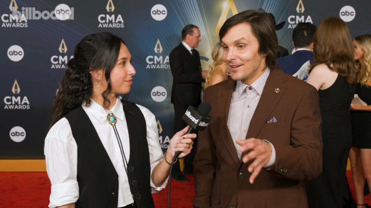 Charlie Worsham Reveals How The Collaborations on His Album 'Compadres' Came To Be, Talks Wanting to Work With Keith Richards & 
