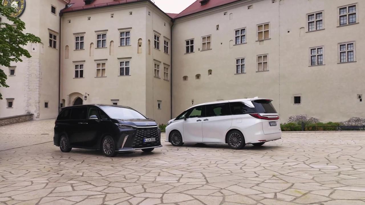 2023 Lexus LM 350h 7-seater White DPL Driving in the city