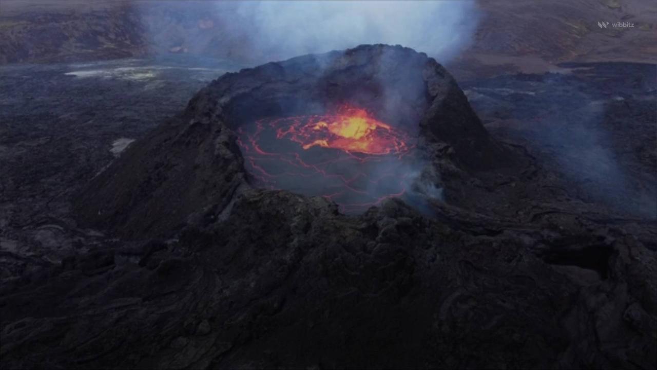 Iceland Warns Volcanic Eruption Is Near After Hundreds of Earthquakes