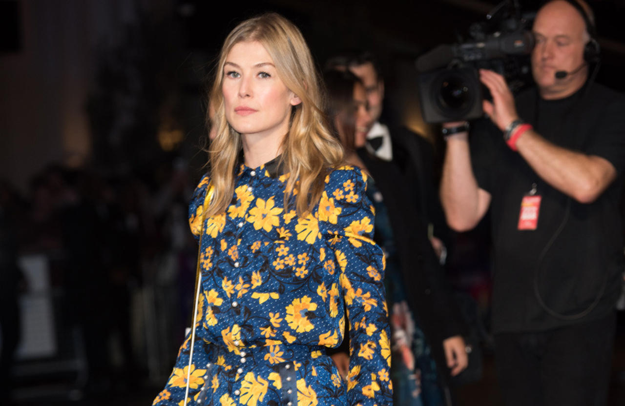 Rosamund Pike always thought she was on the outside