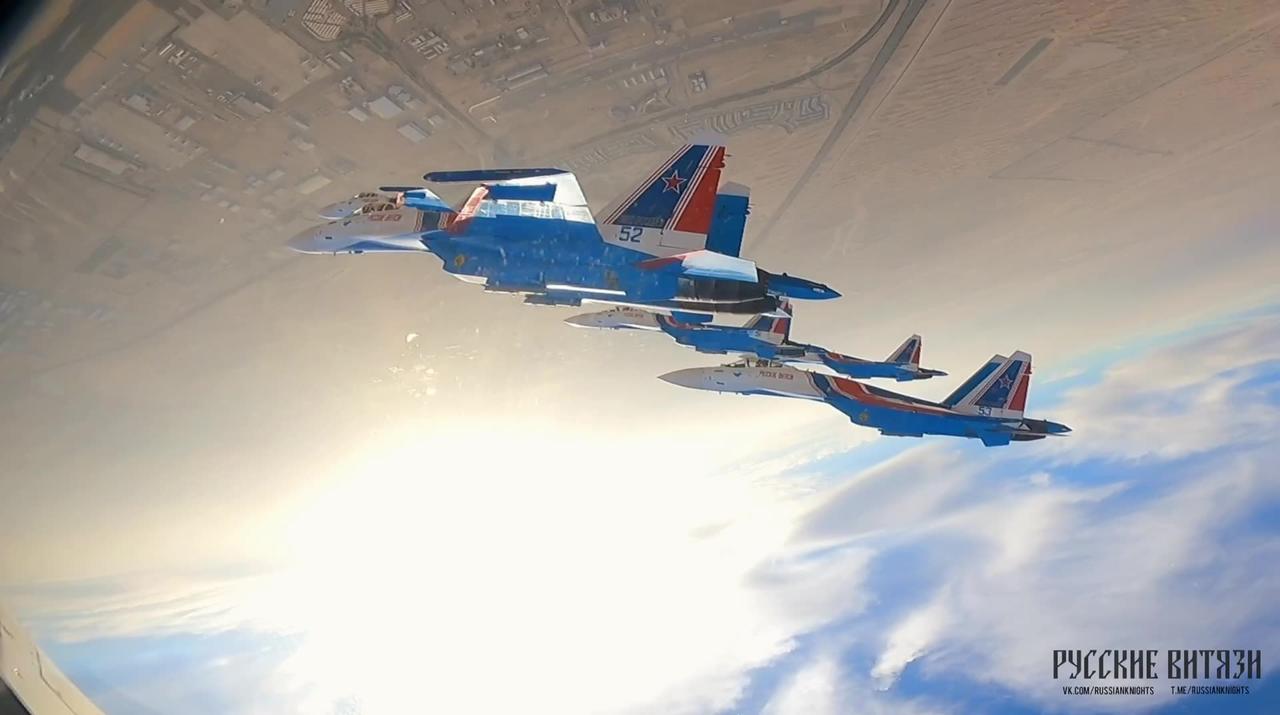Su-35S Flanker-E | The performance of Russian Knights Aerobatic Team at Dubai Airshow 2023