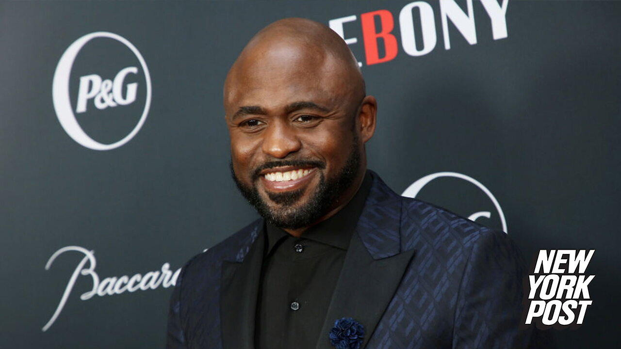 Wayne Brady involved in car crash, fist fight with other driver