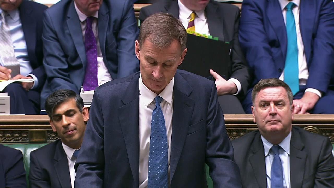 Jeremy Hunt warns benefits cut could hit unemployed