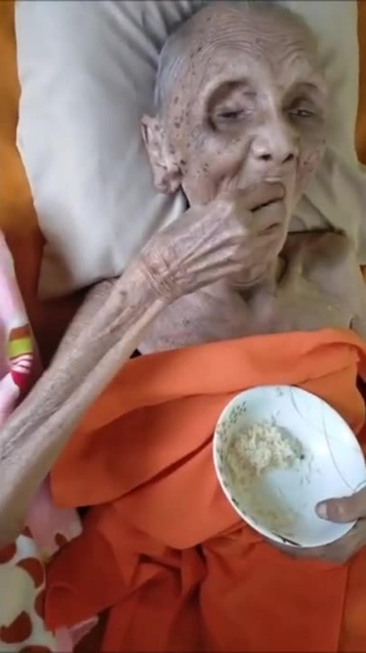 oldest human in the world 399 years old alive viral video  Hottest News