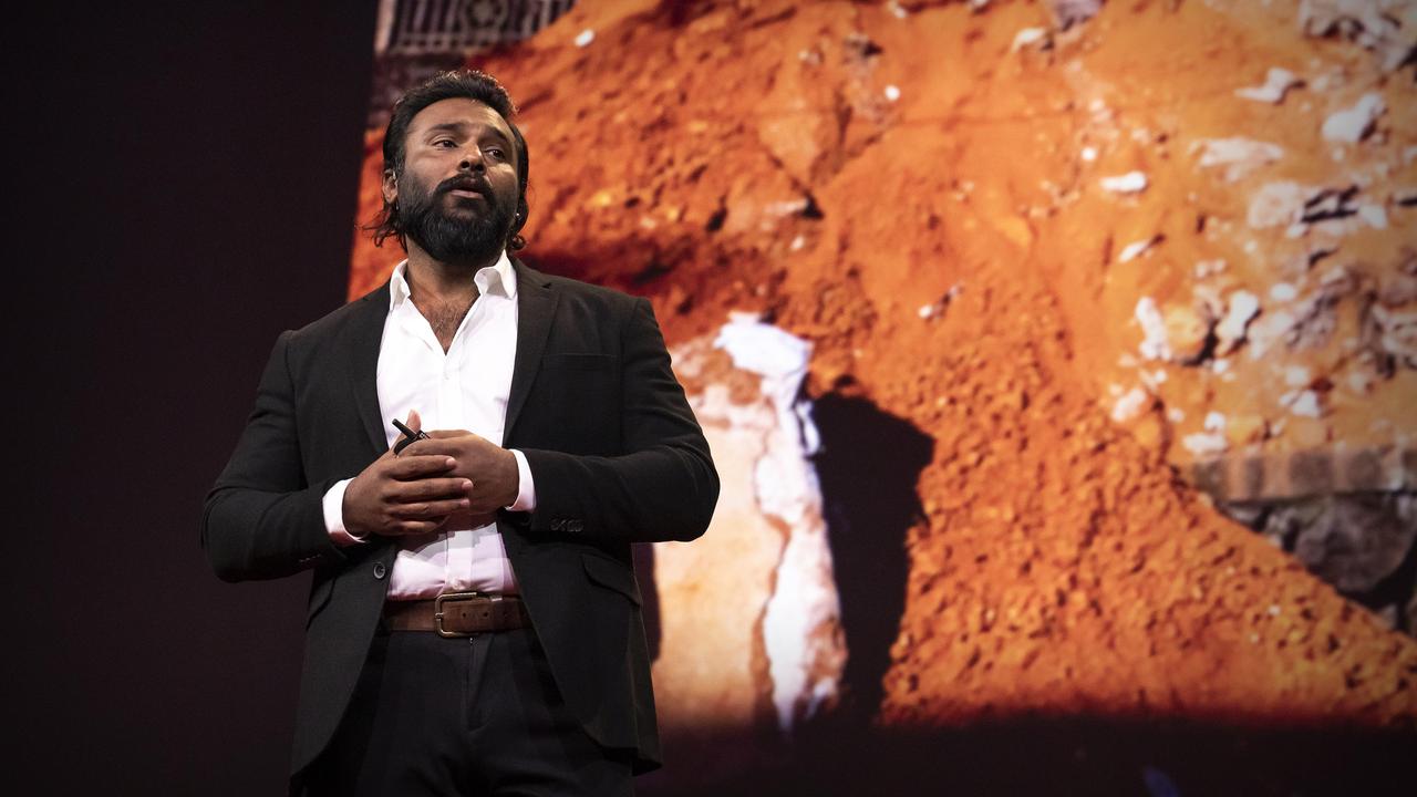 The beauty of building with mud and trash | Vinu Daniel