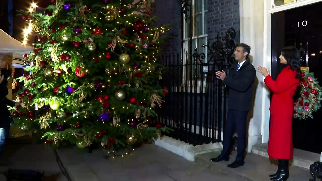 Rishi Sunak switches on Christmas lights at Number 10