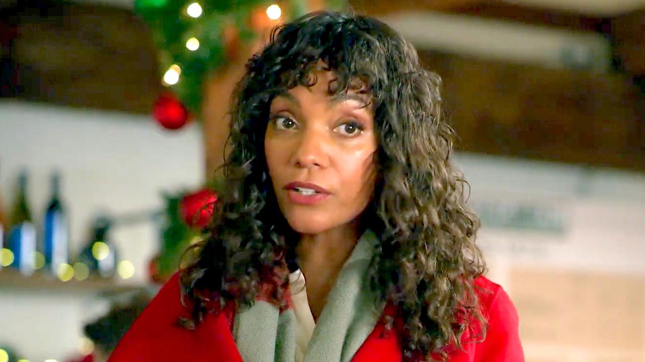 First Look at Hallmark’s Magic in Mistletoe One News Page VIDEO