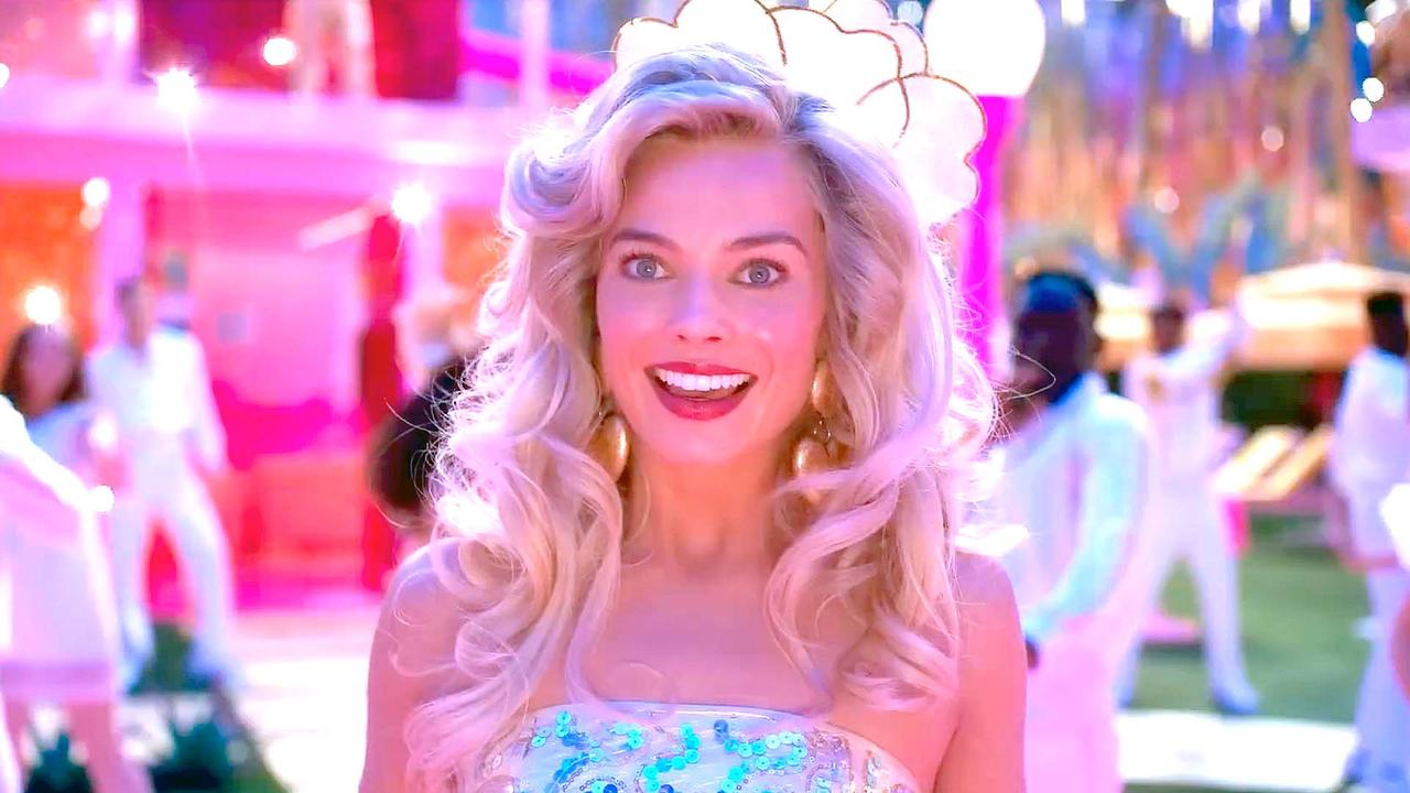 Stream Barbie with Margot Robbie This December on Max