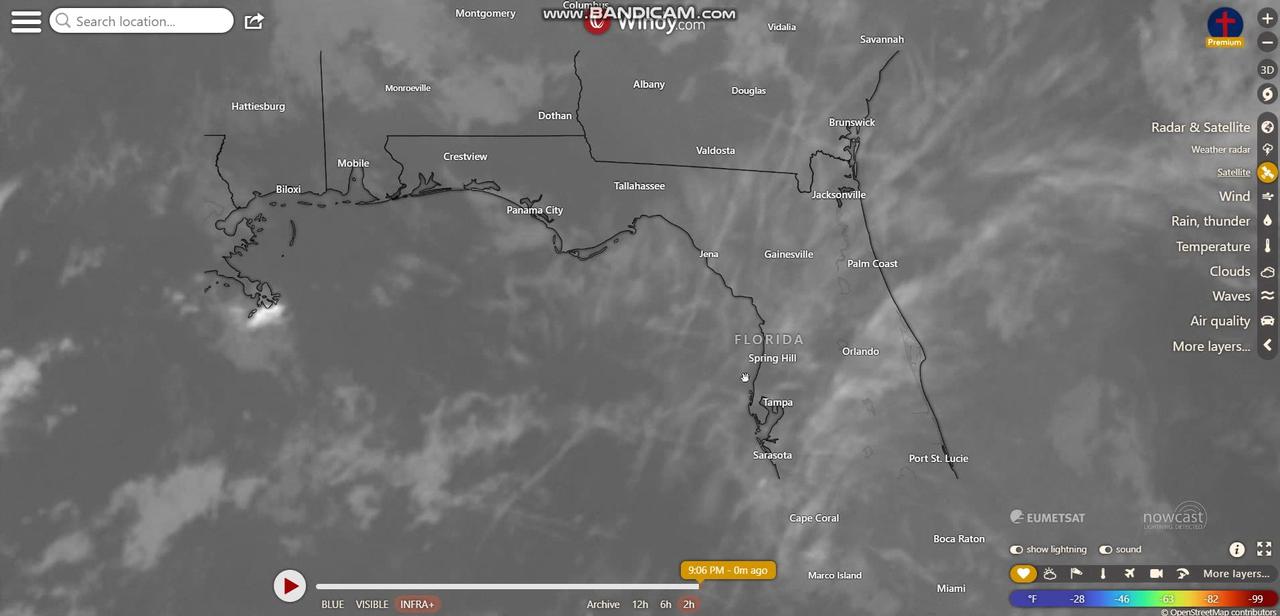 Heavy Chemtrails continues through the night, over Gulf of Mexico and Florida