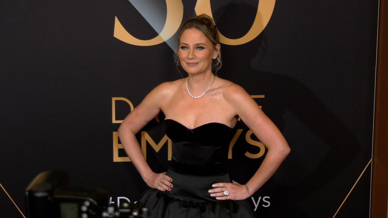 Jennifer Nettles 50th Annual Daytime Emmy Awards - One News Page VIDEO