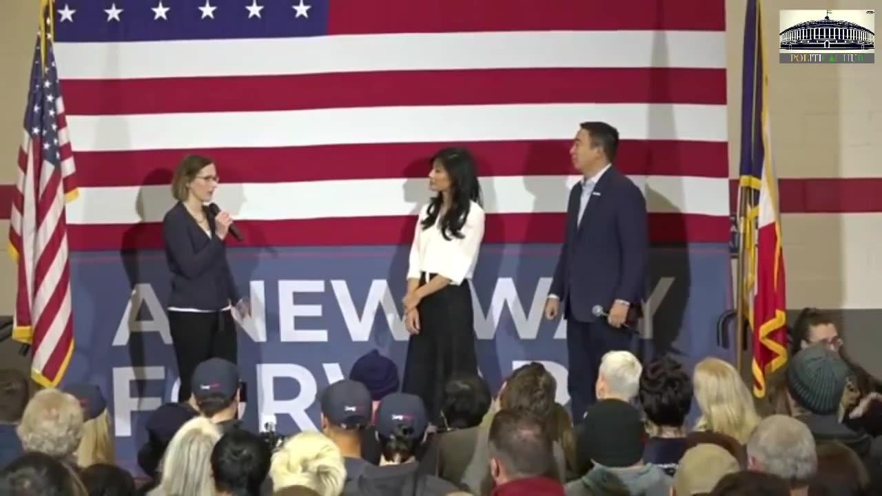 Andrew Yang is Trump's absolute nightmare--Q&A of Yang Iowa rally with Evelyn: she got 1st question!